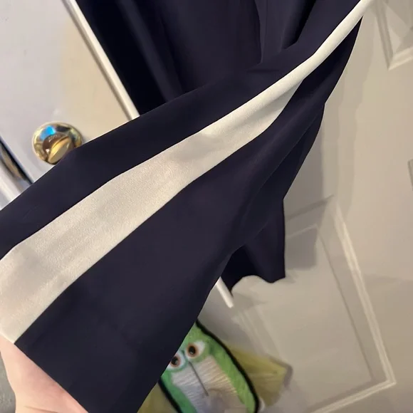 Aritzia Babaton Conan Pant Terado Navy Side Stripe Japanese Crepe Fabric… - Picture 12 of 15